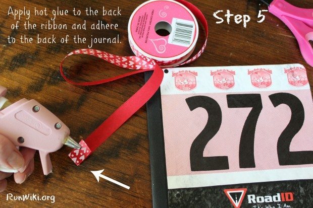 Not sure what to do with old race bibs ? Try up-cycling them with this Easy DIY Running Journal or Planner. Writing down your dreams, goals and daily training is the best way to go after that pr in your half marathon, 5K or 10K. Fitness| running tips| beginners | motivation 