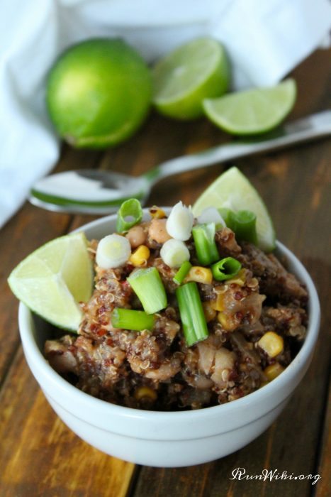 Easy weeknight Slow Cooker | Crock Pot Vegan Taco Chili- love this recipe because there is NO prep required, just dump and go. Perfect quick and easy weeknight meal for busy families. So difficult to find vegetarian dinner ideas that are kid friendly -- this one is a winner. Meal Ideas for Runners 